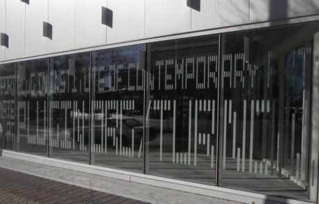 Buhler Centre - Plug In Gallery | Glass Panel Design